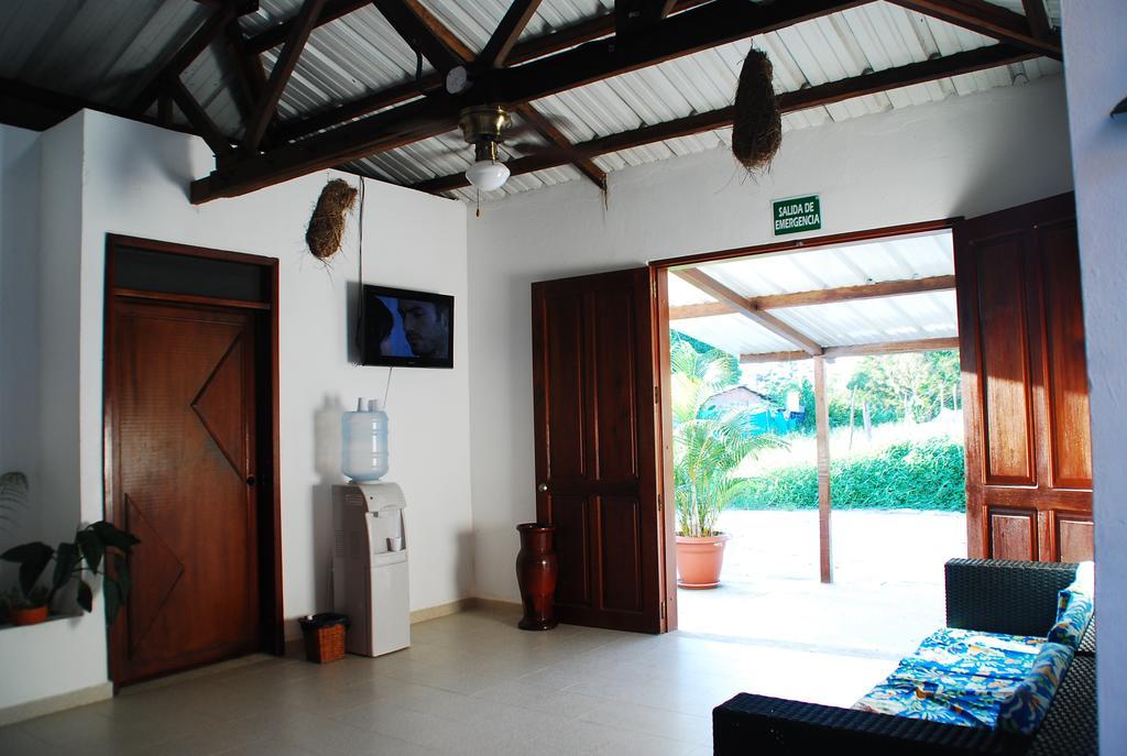 Hotel Utüane Leticia Bagian luar foto