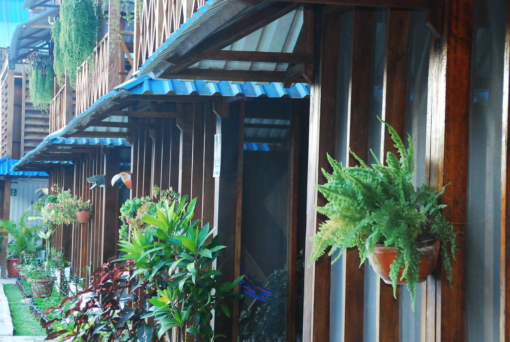 Hotel Utüane Leticia Bagian luar foto