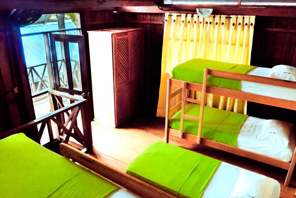 Hotel Utüane Leticia Bagian luar foto